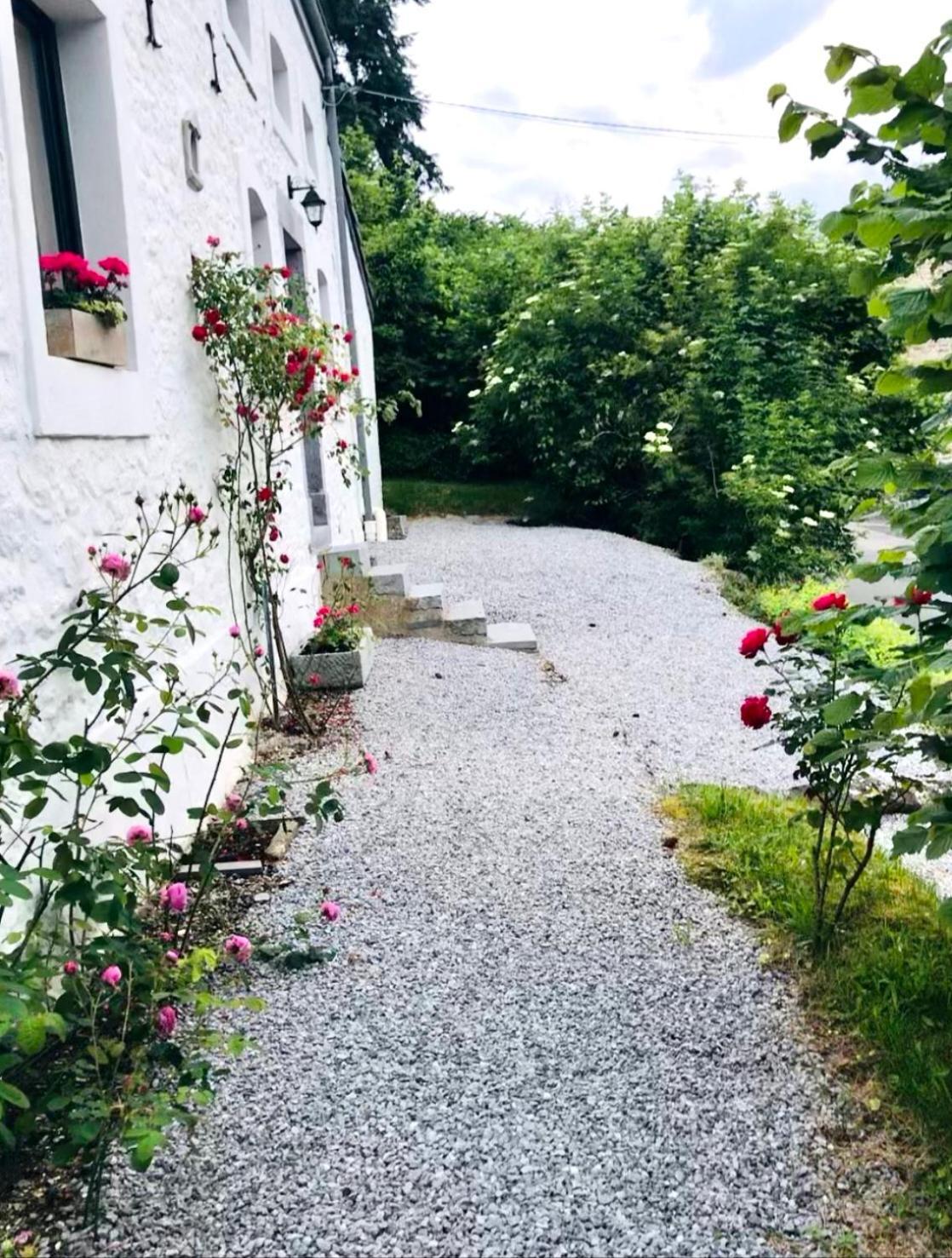 La Petite Maison Blanche Wanze Esterno foto